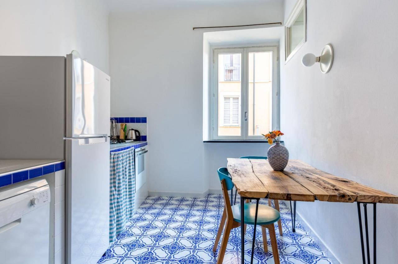 Porta Ticinese Colorful Apartment! Мілан Екстер'єр фото